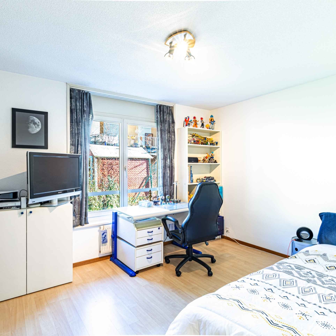 Chambre cosy et fonctionnelle