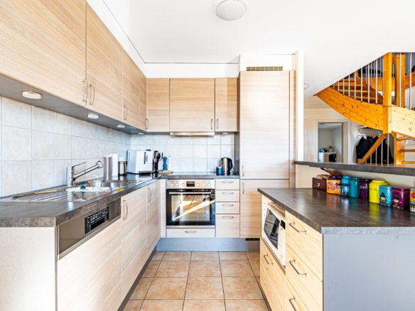 Cuisine spacieuse à Etoy – Un espace idéal pour cuisiner
