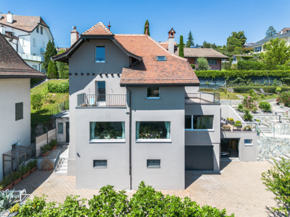 Façade arrière rénovée à St-Légier