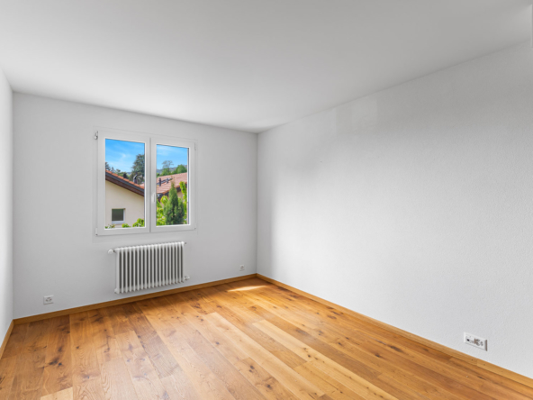 Une chambre lumineuse à Vevey
