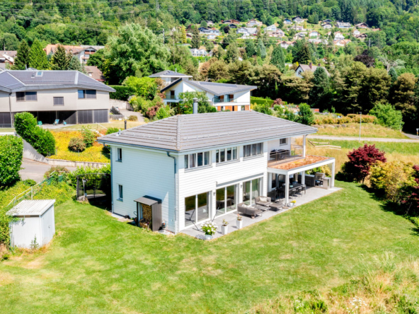 Bien immobilier à Blonay – façade jardin