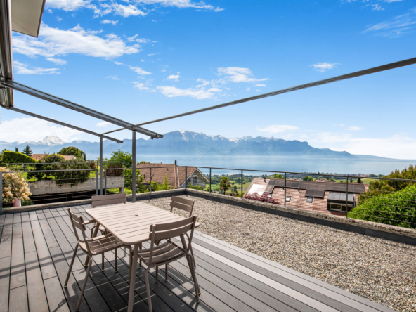 Terrasse avec vue exceptionnelle à Blonay
